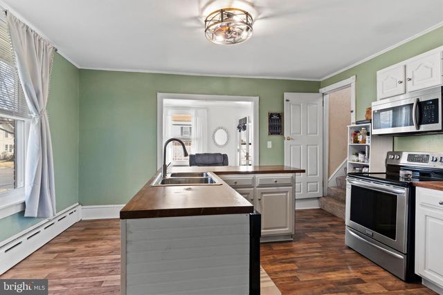 1447 SCOTLAND AVENUE AVE, Chambersburg, PA 17201