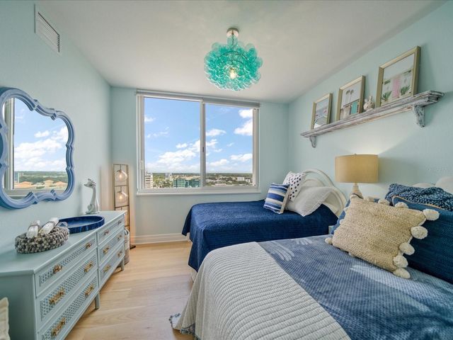 331 CLEVELAND ST 1806, Clearwater, FL 33755