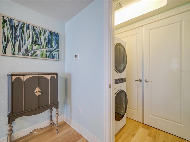 331 CLEVELAND ST 1806, Clearwater, FL 33755