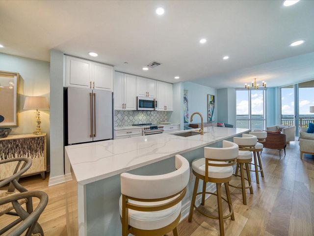 331 CLEVELAND ST 1806, Clearwater, FL 33755