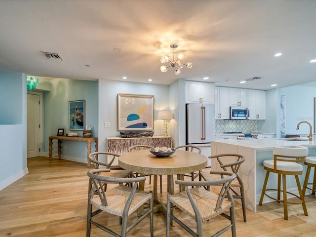 331 CLEVELAND ST 1806, Clearwater, FL 33755