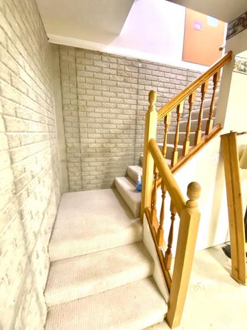 889 7th St. NE Street, Linton, IN 47441