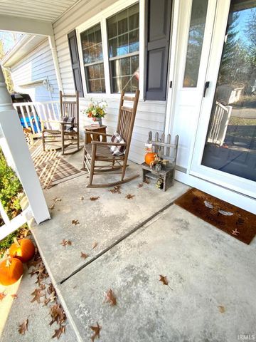 889 7th St. NE Street, Linton, IN 47441