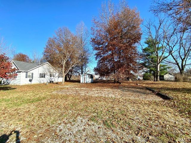 889 7th St. NE Street, Linton, IN 47441