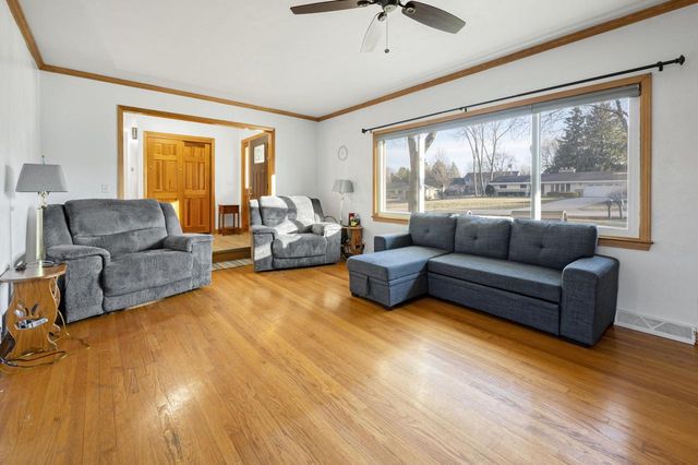 16500 Willow Ridge LANE, Brookfield, WI 53005