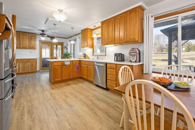 16500 Willow Ridge LANE, Brookfield, WI 53005