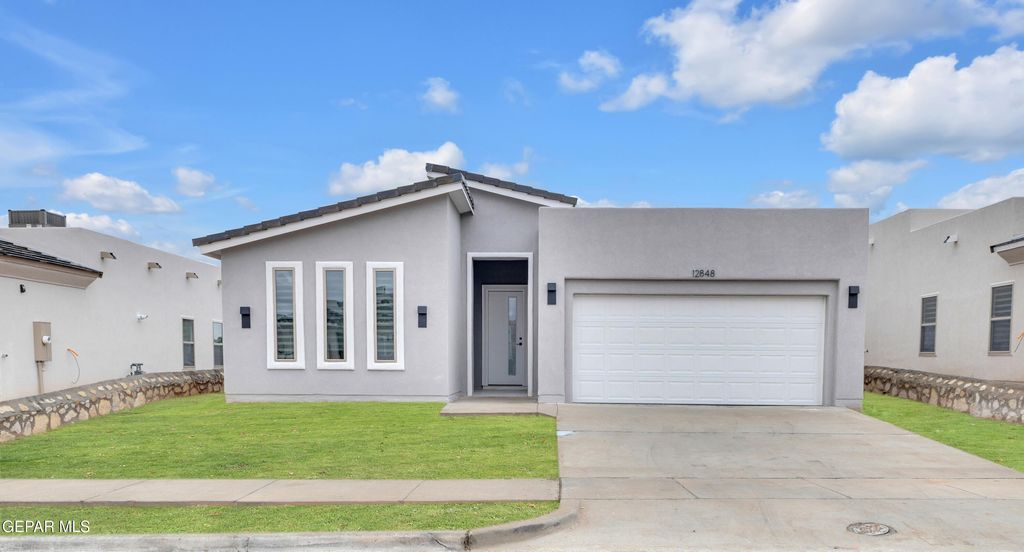 14569 John McNeely Avenue, El Paso, TX 79938