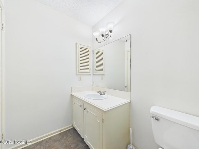 200 Vennard Avenue, Lafayette, LA 70501