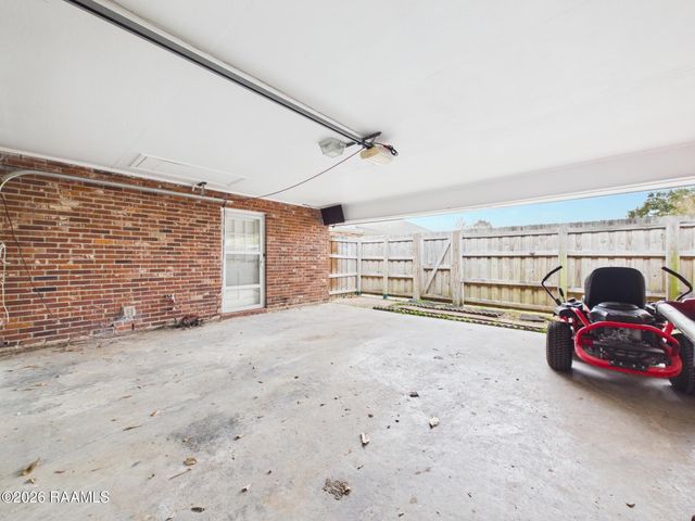 200 Vennard Avenue, Lafayette, LA 70501