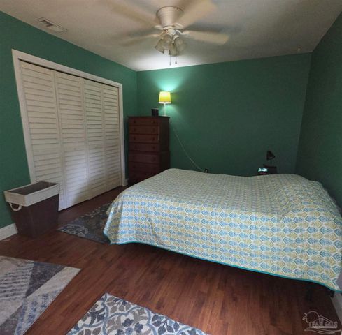 209 Marine Dr, Pensacola, FL 32507