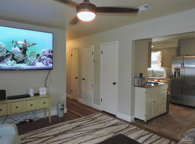 209 Marine Dr, Pensacola, FL 32507