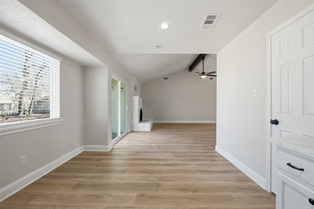 7609 N Richland Boulevard, North Richland Hills, TX 76180