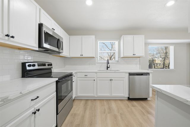 7609 N Richland Boulevard, North Richland Hills, TX 76180