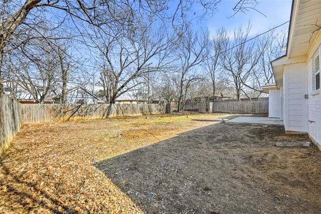 7609 N Richland Boulevard, North Richland Hills, TX 76180