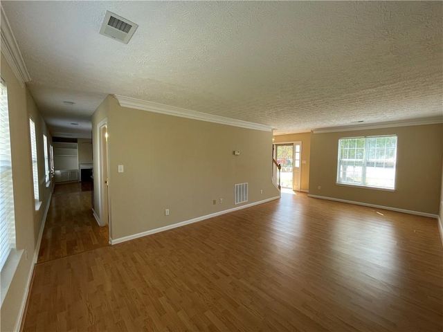 11255 Abbotts Station Drive, Duluth, GA 30097