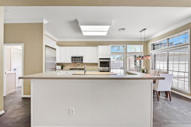 1411 Buttonwood Drive, Friendswood, TX 77546