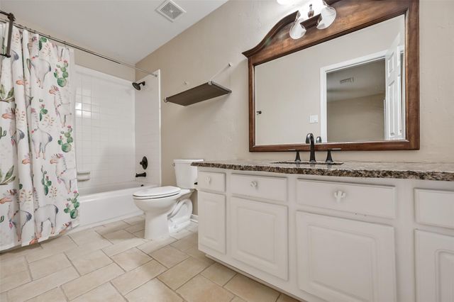 1411 Buttonwood Drive, Friendswood, TX 77546