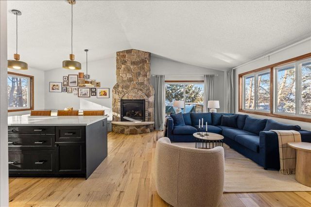 14169 Homestead Avenue N, Hugo, MN 55038