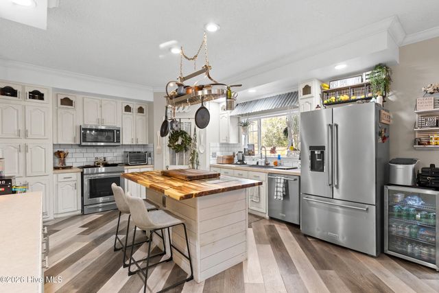 158 Willow Street, Hubert, NC 28539