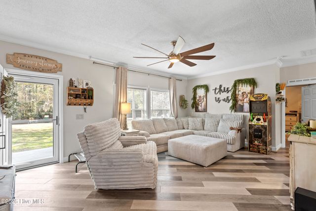 158 Willow Street, Hubert, NC 28539