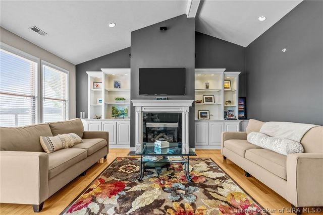 4702 Upper River Road, Jeffersonville, IN 47130