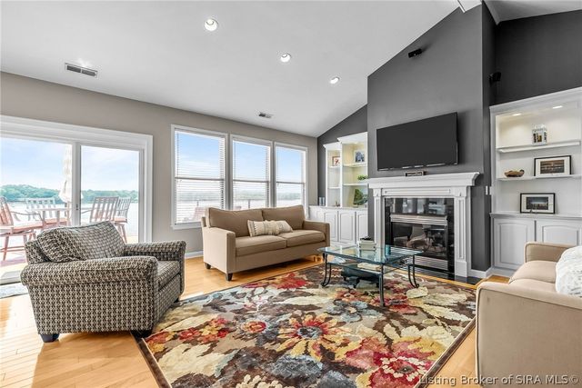 4702 Upper River Road, Jeffersonville, IN 47130