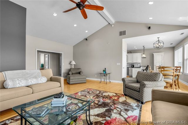 4702 Upper River Road, Jeffersonville, IN 47130