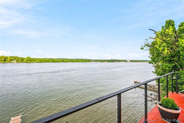 4702 Upper River Road, Jeffersonville, IN 47130