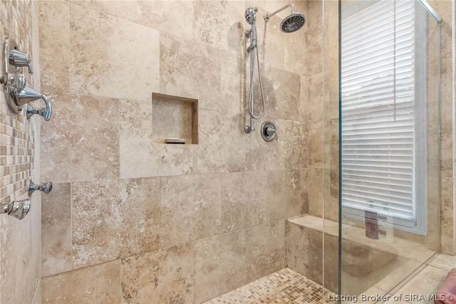 4702 Upper River Road, Jeffersonville, IN 47130