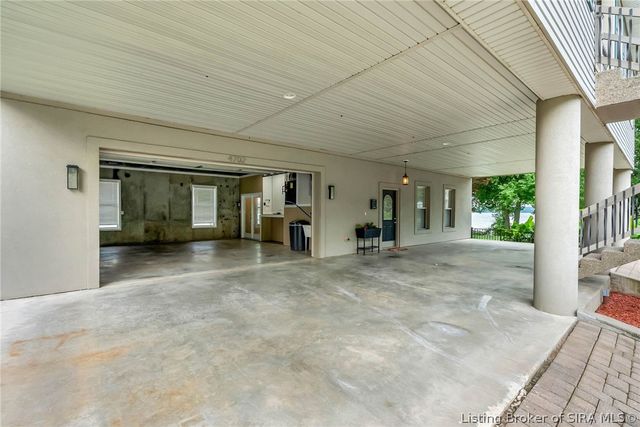 4702 Upper River Road, Jeffersonville, IN 47130