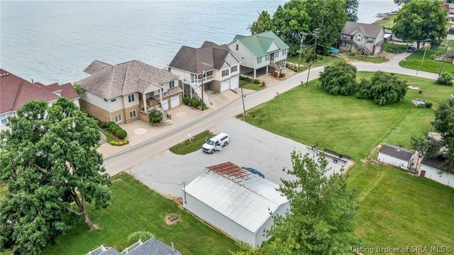 4702 Upper River Road, Jeffersonville, IN 47130