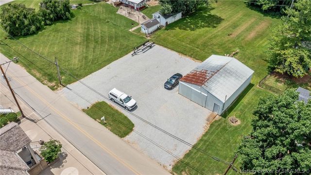 4702 Upper River Road, Jeffersonville, IN 47130