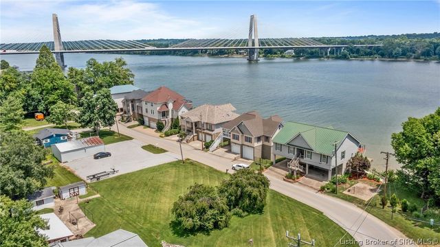 4702 Upper River Road, Jeffersonville, IN 47130