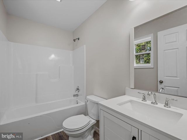 701 BOSTON ST, Martinsburg, WV 25401