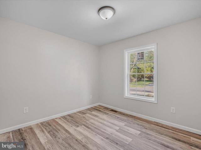 701 BOSTON ST, Martinsburg, WV 25401