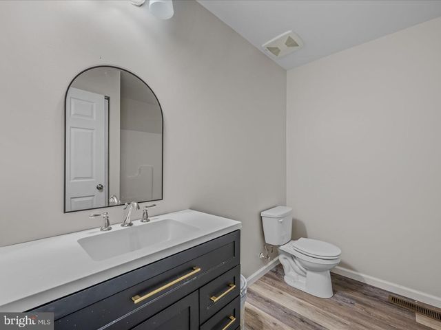 701 BOSTON ST, Martinsburg, WV 25401