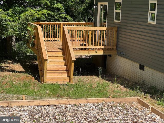 701 BOSTON ST, Martinsburg, WV 25401
