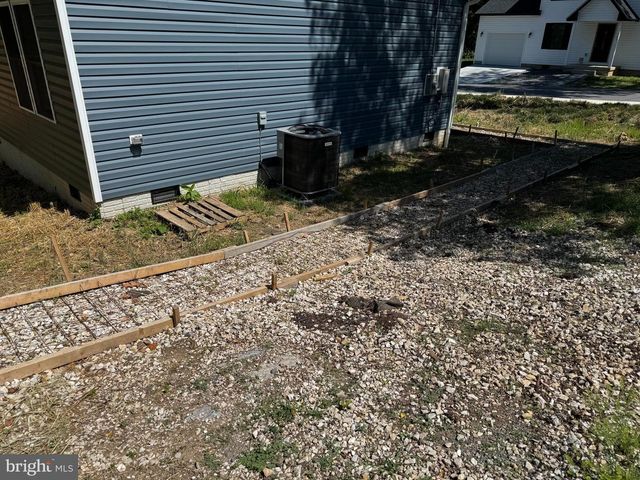 701 BOSTON ST, Martinsburg, WV 25401
