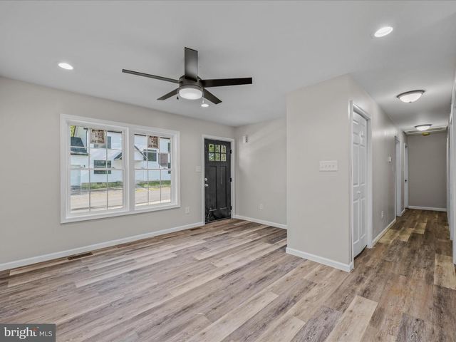 701 BOSTON ST, Martinsburg, WV 25401