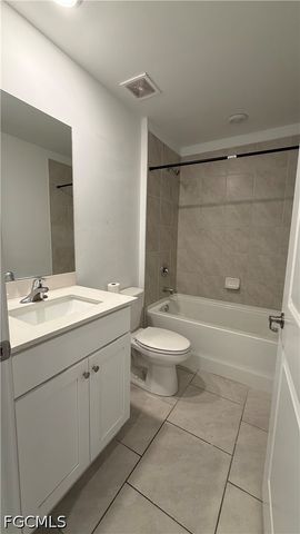 2901 NW 18th PL, Cape Coral, FL 33993