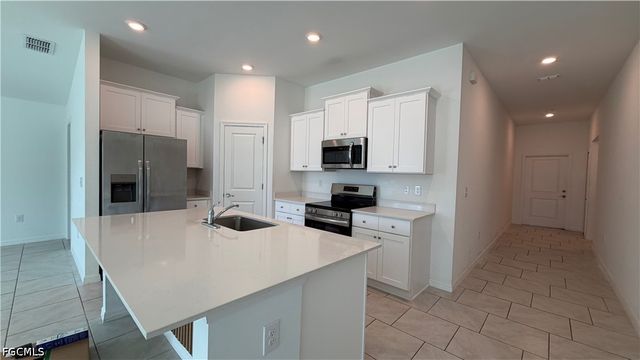 2901 NW 18th PL, Cape Coral, FL 33993