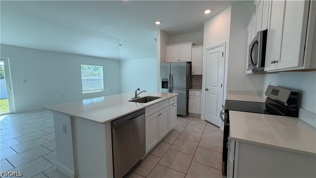 2901 NW 18th PL, Cape Coral, FL 33993