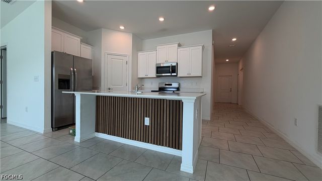 2901 NW 18th PL, Cape Coral, FL 33993