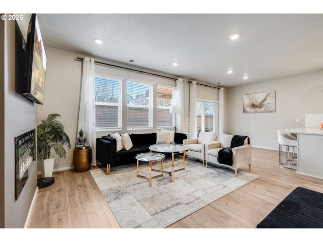 7897 Sw MARA Ct, Portland, OR 97224