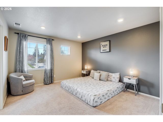 7897 Sw MARA Ct, Portland, OR 97224