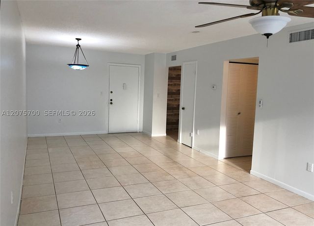 8281 SW 128th St 104, Pinecrest, FL 33156