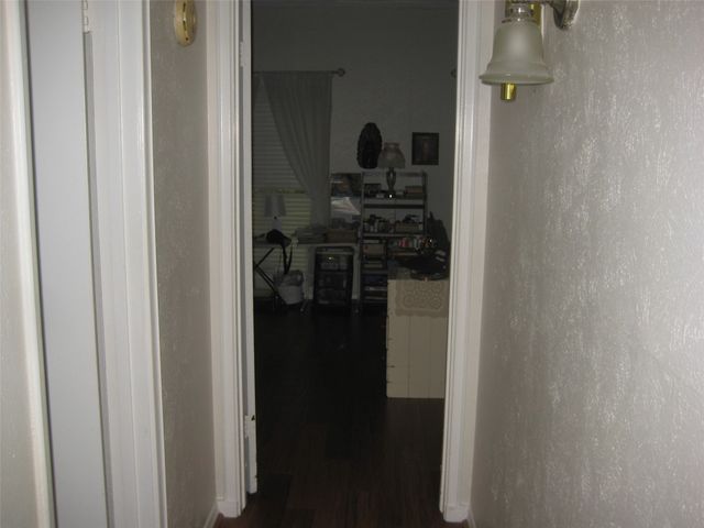 4320 S Bellaire Drive S 114W, Fort Worth, TX 76109
