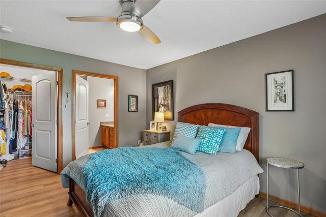1906 SE Snowberry Lane, Ankeny, IA 50021