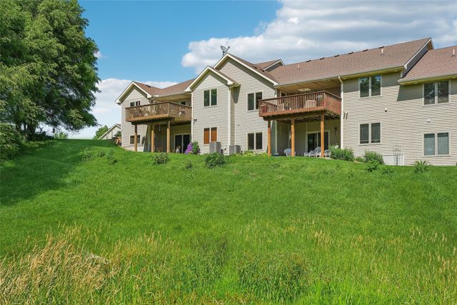 1906 SE Snowberry Lane, Ankeny, IA 50021