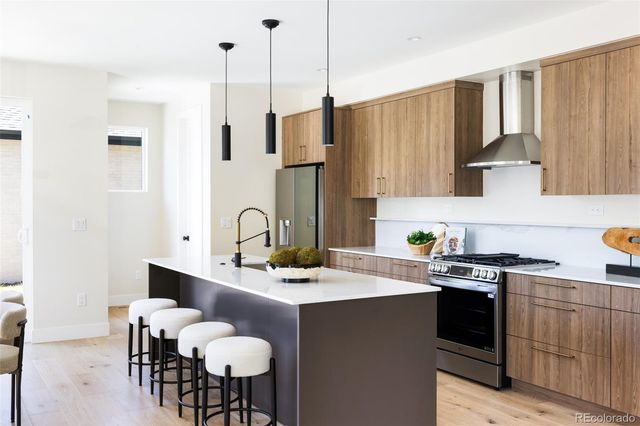 2203 W 37th Avenue, Denver, CO 80211